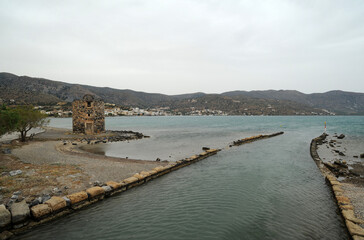 Canal de l'isthme de Poros ou de Spinalonga pr&egrave;s d'Agios Nikolaos en Cr&egrave;te