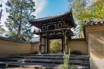 Fototapeta premium 京都 大徳寺 龍翔寺(僧堂)の門前
