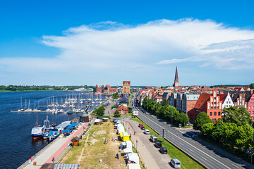 Blick auf den Stadthafen der Hansestadt Rostock