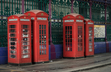 red telephone boxes in london