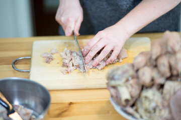 Cold jelly meat.