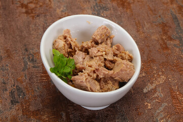 Canned tuna fish in the bowl