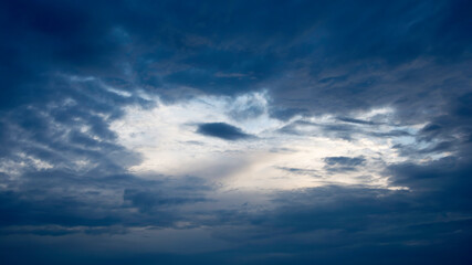 wieczorne niebo © Mariusz Sowula