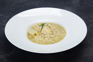 Risotto with pear and cheese