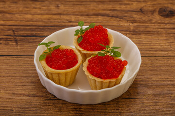 Apetizer - tartlet with red caviar