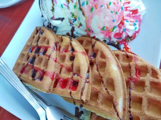 waffle and sweet ice cream
