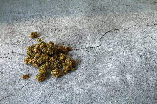 Сannabis buds background