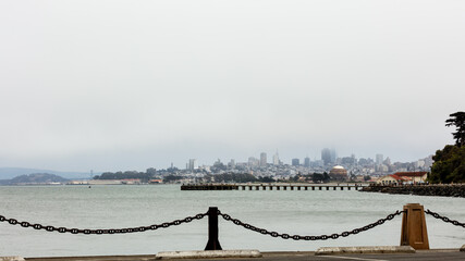 Fototapeta premium SAN FRANCISCO cityscape in marine layer