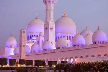 sheikh zayed frand mosque in abu dhabi, unique architecture intended by late president of UAE sheikh zayed bin sultan al nahyen.