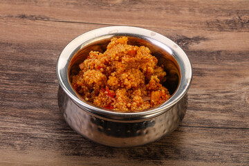 Couscos with tomato and chicken