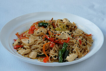 Wok with chicken and green beans