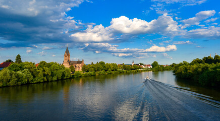 Mainufer in Hanau-Grossauheim	