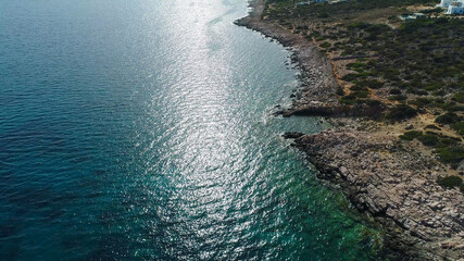 Plage d'Aliko sur l'île de Naxos dans les Cyclades en Grèce vue du ciel