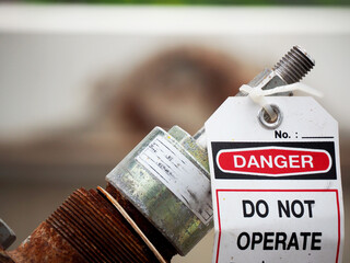 gas process valve isolation lock out tag out,Lock closed,Lock open