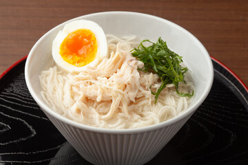 鶏スープの素麺