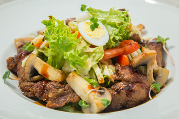 beef and vegetable salad