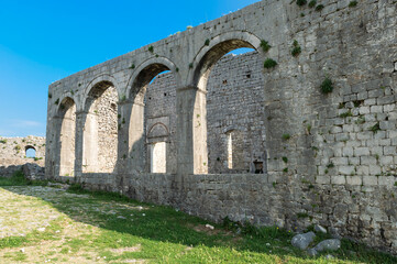 Fototapeta na wymiar Rozafa castle, Fatih Sultan Mehmet Mosque, Shkodra, Albania