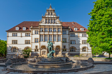 Minden alte Regierung