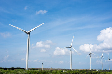 Fototapeta premium wind turbine in blue sky