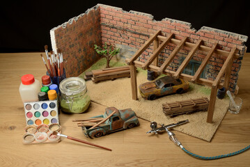 diorama coches y herramientas para maquetas de coches y patio Marbella Andalucía España	