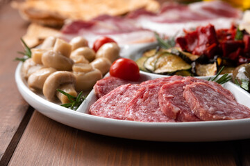 Piatto di antipasti salati, Cucina Italiana