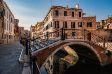 Fototapeta na wymiar ponte veneziano
