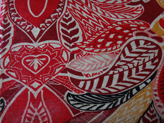 textura flores rojas en tela