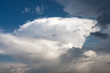 Naklejka na ściany i meble large white cumulus rain cloud