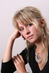 Obraz premium Blond Model in Black