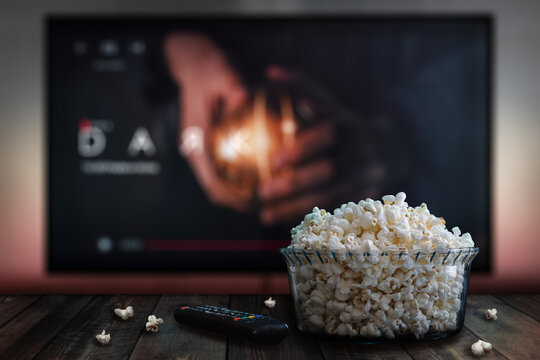 Tv Popcorn Images – Browse 68,013 Stock Photos, Vectors, and Video | Adobe  Stock