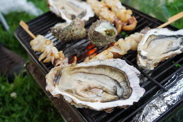 シーフード　BBQ　キャンプ　アウトドア　牡蠣　イカ　タコ　サザエ　炭火　グリル