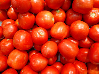 Close-up Fresh tomatoes red color vegetable for healthy food salad organic background