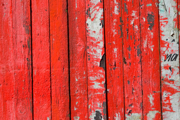 Alter roter Lattenzaun