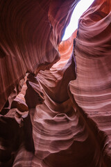 Interior de Antelope Canyon en Estados Unidos
