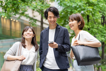 アジア人　3人のポートレート　