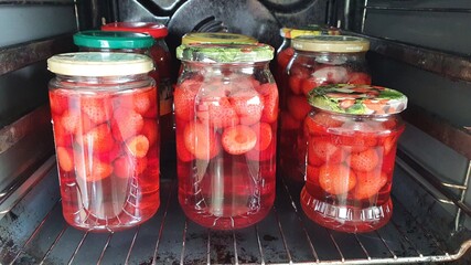 Fototapeta na wymiar jars of tomato sauce