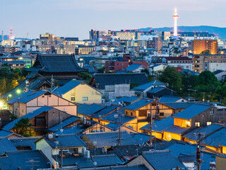 京都　夕暮れの祇園