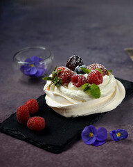 десерт Павлова