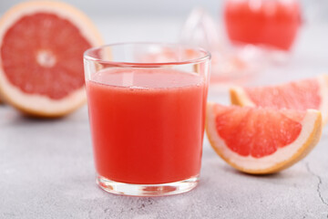 Freshly prepared grapefruit juice