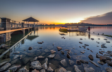 Obraz premium Singapore 2017 Sunset at lower peirce reservoir one of the oldest reservoirs in Singapore