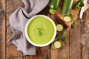 bowl of creamy zucchini soup