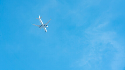 B787