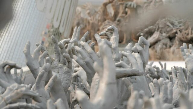 Wat Rong Khun or white temple in the city of Chiang Rai, Thailandia.