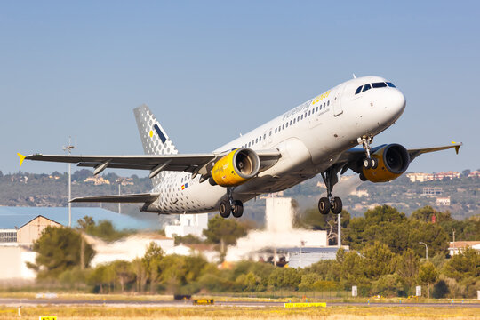 Vueling Airbus A320 airplane Palma de Mallorca airport