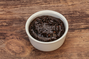 Black Pepper sauce in the bowl