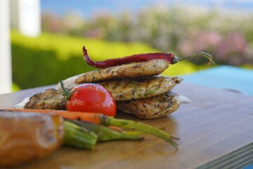 grilled chicken with vegetables