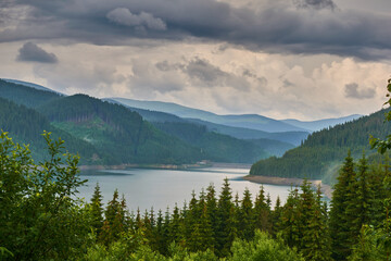 Lake Vidra in mountains