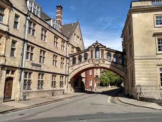 Fototapeta na wymiar Bridge of Sighs at the historic University of Oxford