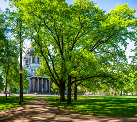 Obraz premium Oak planted by Alexander II at the opening of the garden in 1874. Alexander Garden. St. Petersburg. Russia