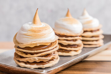 thousand leaves of dulce de leche